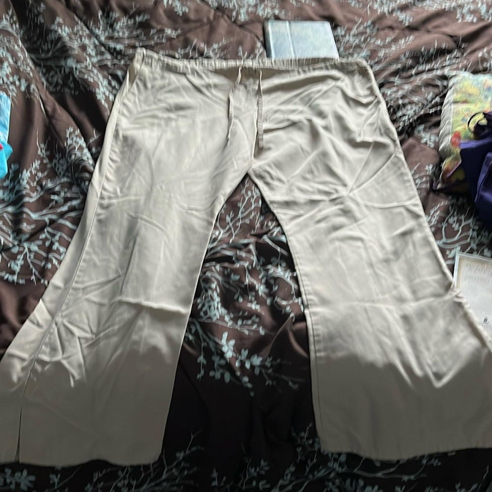 Scrub pants